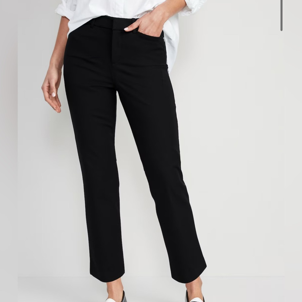 Old navy High-Waisted Pixie Straight Pants NWT